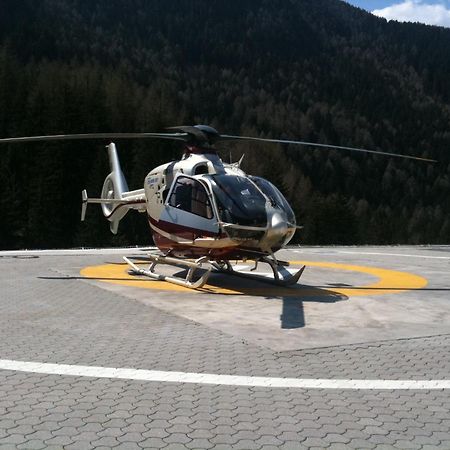 Chalet Elisabeth Dolomites Alpin & Charme Hotel Selva di Val Gardena Exterior foto