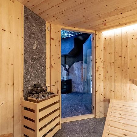 Chalet Elisabeth Dolomites Alpin & Charme Selva di Val Gardena Exterior foto